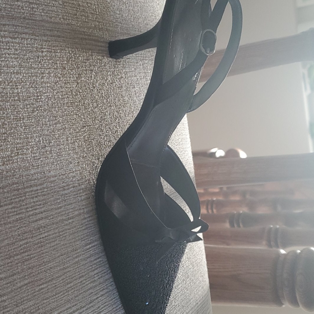 Dress Shoes - Picture 6 of 9